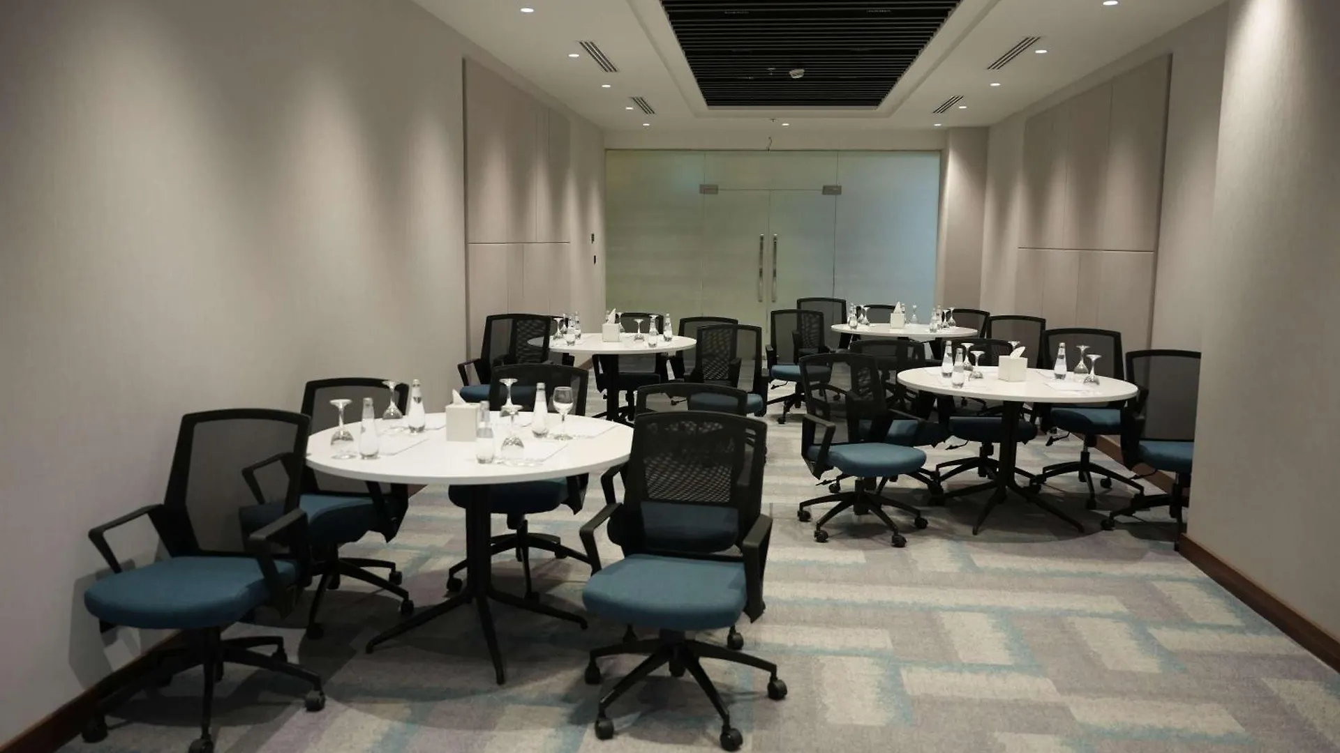 Novotel Riyadh Al Anoud 4*,