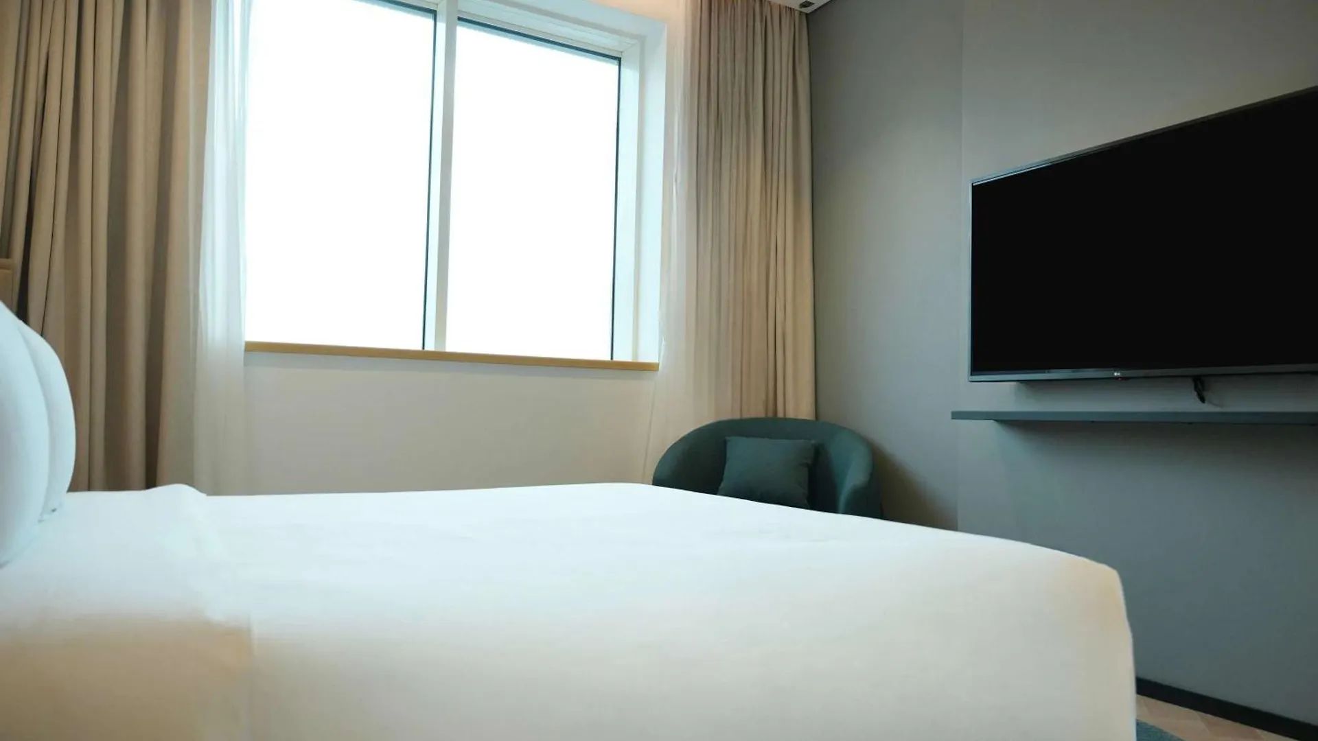 Novotel Riyadh Al Anoud מלון